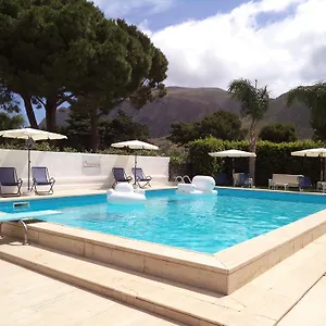 https://bb-oltremare.sicilyhotelsitaly.net
